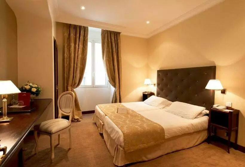 اتاق کلاسیک, West End Nice