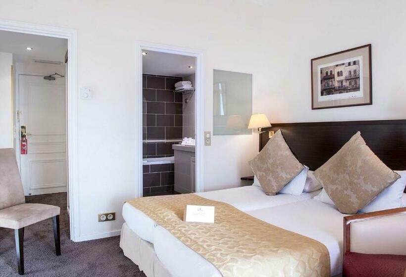 オーシャンビュースーペリアールーム, Hôtel West End Promenade