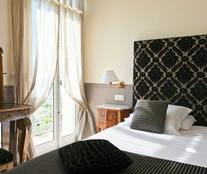 オーシャンビュースーペリアールーム, Hôtel West End Promenade