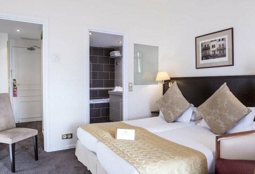 オーシャンビュースーペリアールーム, Hôtel West End Promenade