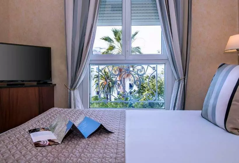 اتاق پرستیژ, West End Nice