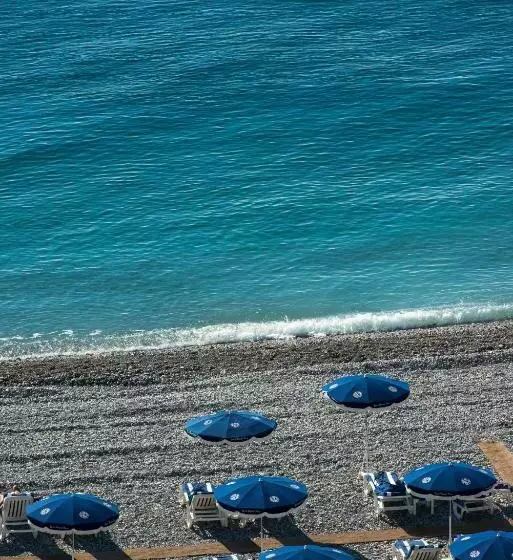 سوییت جونیور با چشم‌انداز دریا, West End Nice