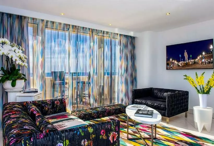 Suite with Terrace, West End Nice