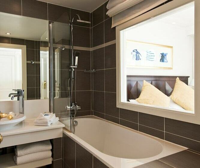 サイドオーシャンビュースタンダードルーム, Hôtel West End Promenade