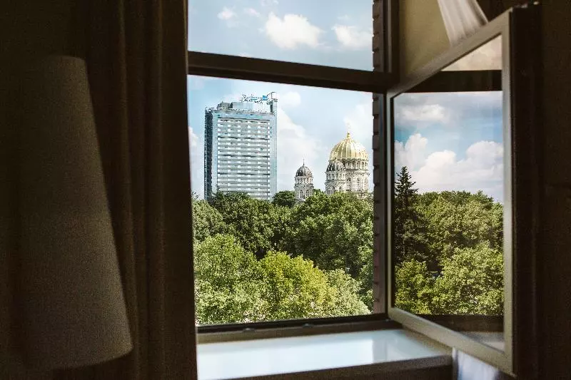 اتاق سوپریور با چشم‌انداز پارک, Radisson Blu Ridzene Hotel, Riga