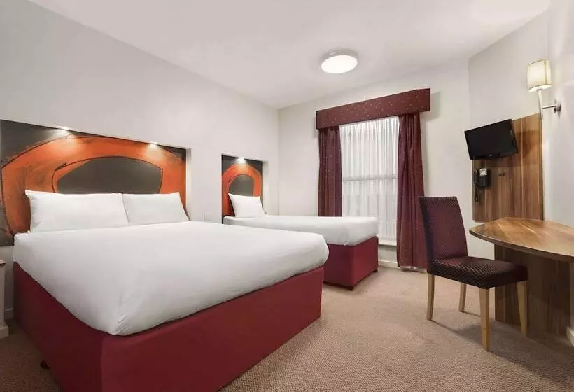 スタンダードルーム, Ramada London Stansted Airport
