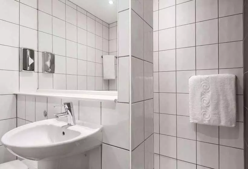 ファミリールーム, Ramada London Stansted Airport