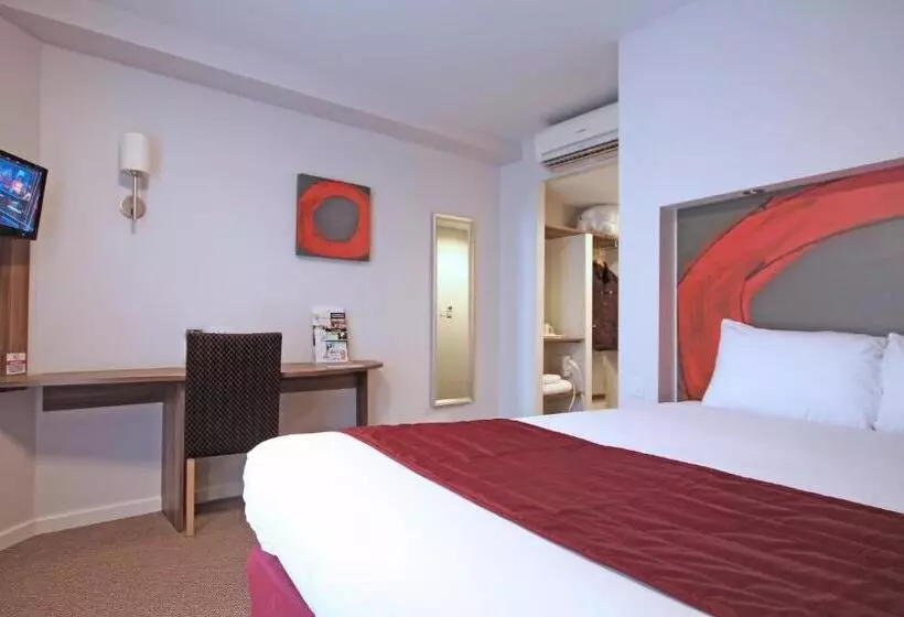 身障者適用スタンダードルーム, Ramada London Stansted Airport