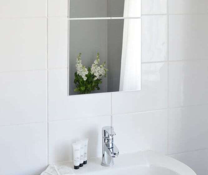 اتاق استاندارد سه نفره, Gallery Hyde Park Hostel