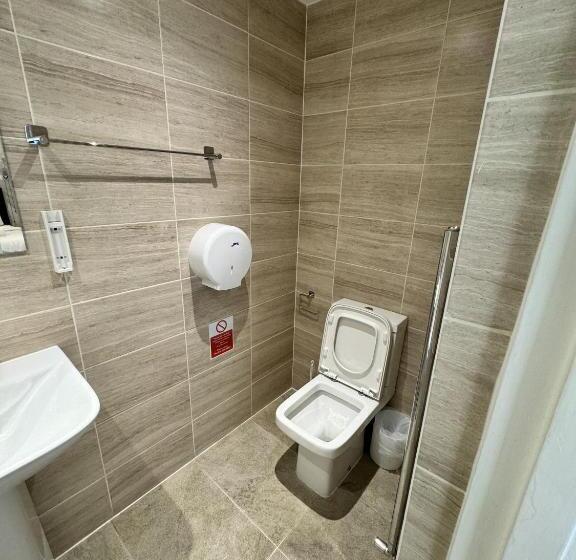 スタンダードスタジオ, Gallery Hyde Park Hostel