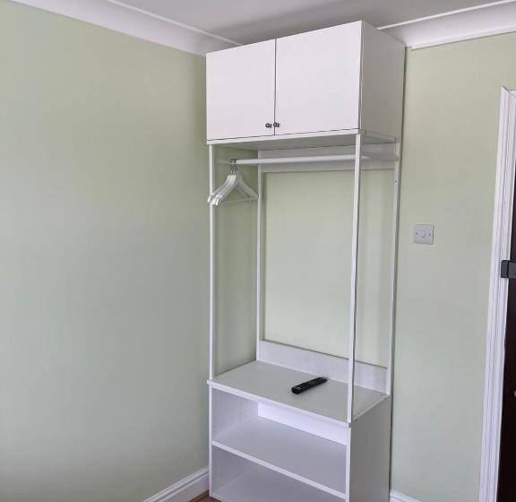 スーペリアスタジオ, Gallery Hyde Park Hostel