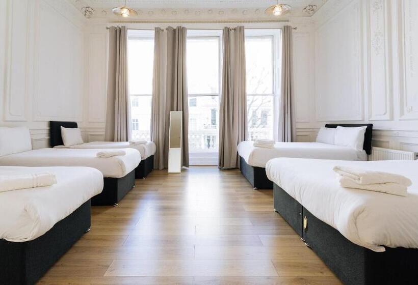 スーペリアスタジオ, Gallery Hyde Park Hostel