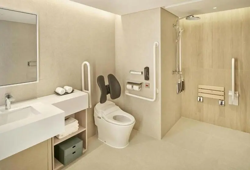 身障者適用キングサイズベッドルーム, The Westin Seoul Parnas