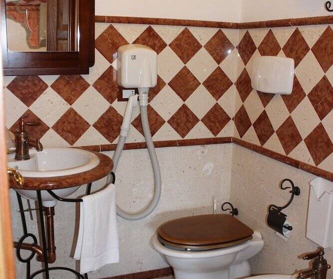 스탠다드 트리플 룸, Villa Cosilinum