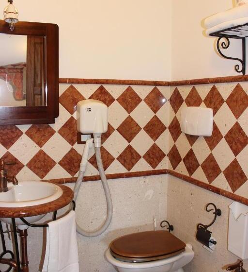 스탠다드 트리플 룸, Villa Cosilinum