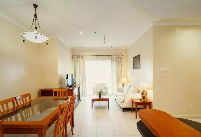 Huoneisto 3 Makuuhuonetta, Stayinn Gateway Hotel Apartment
