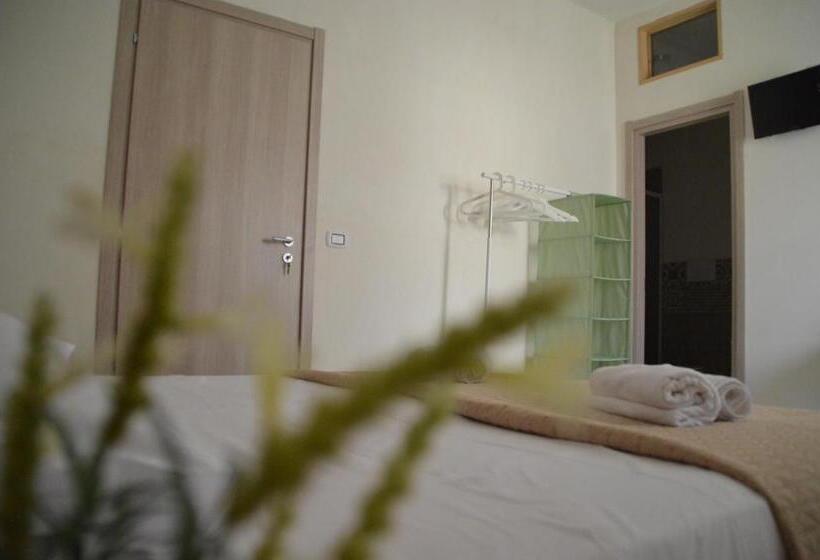 スタンダードトリプルルーム, B&b La Via Di Casa