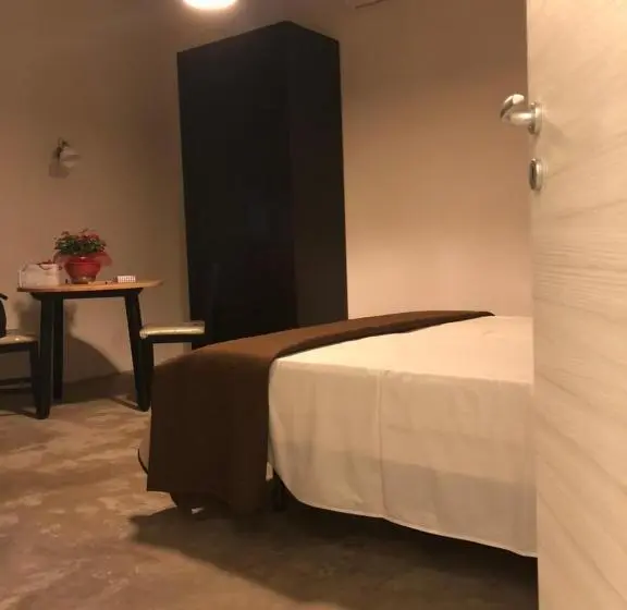 استودیوی سوپریور, B&b La Via Di Casa