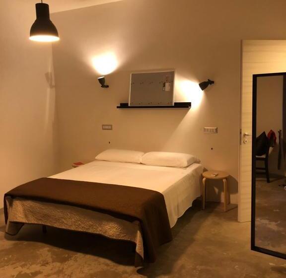 スーペリアスタジオ, B&b La Via Di Casa