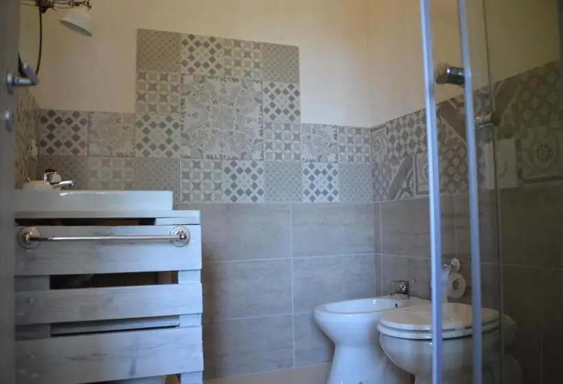 سوییت سوپریور, B&b La Via Di Casa