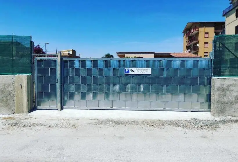 اتاق استاندارد چهارنفره با بالکن, B&b La Via Di Casa