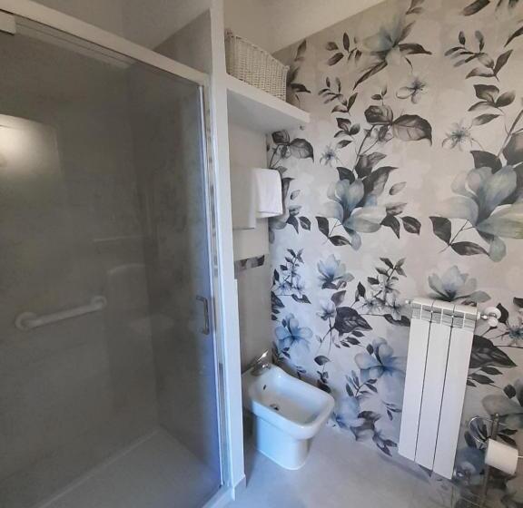 舒适三人间, B&b Villa Bucceri