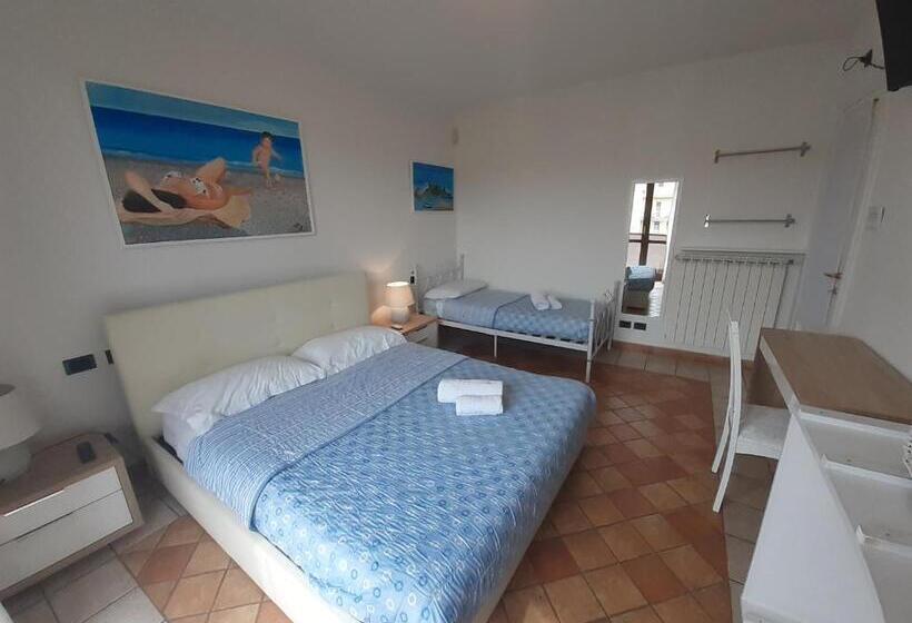 舒适三人间, B&b Villa Bucceri