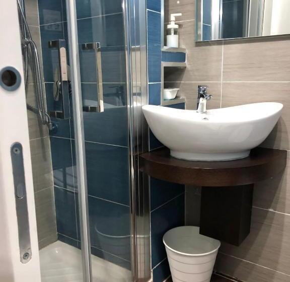 غرفة كلاسيكية رباعية, Le Suites Maor