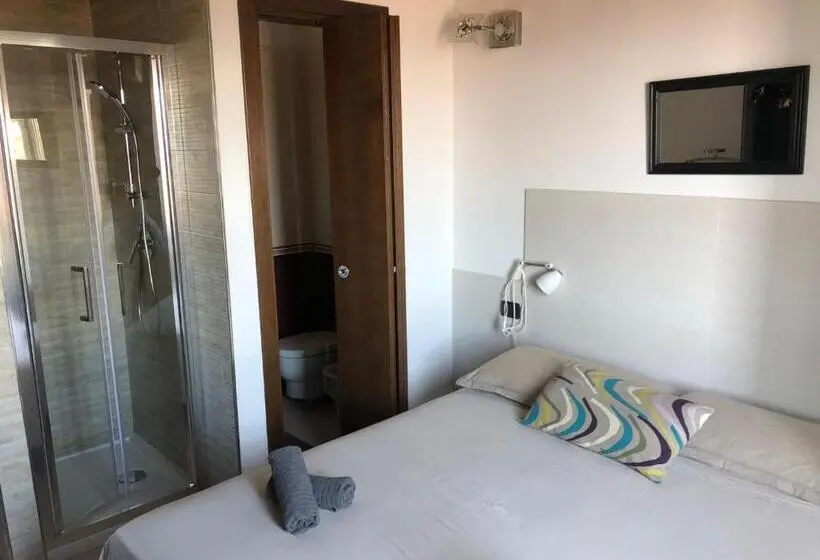 اتاق استاندارد با چشم‌انداز دریا, Le Suites Maor