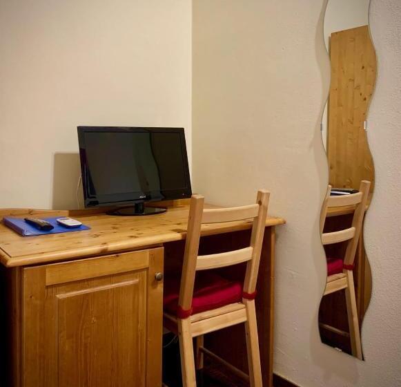 اتاق استاندارد, Ariel B&b