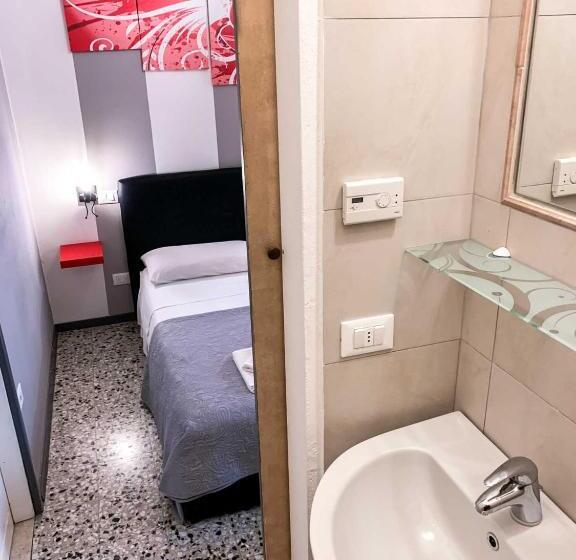 اتاق عادی, Ariel B&b
