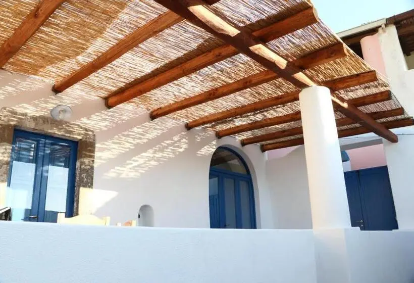 اتاق لوکس با چشم‌انداز دریا, Da Franco Relax & Pool