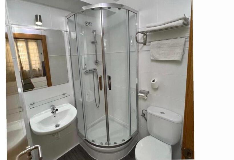 اتاق استاندارد با بالکن, Pensión Irune By Vivere Stays