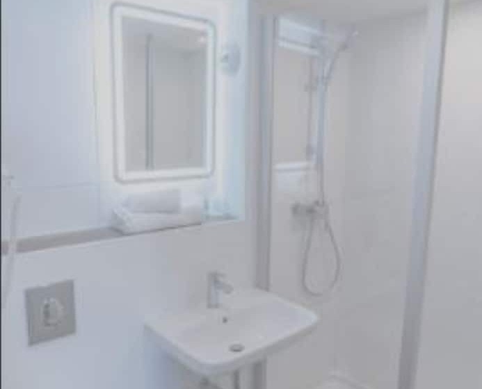 スタンダードルーム, Acadie Orly Morangis