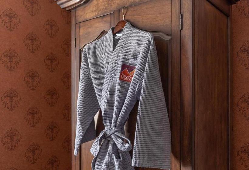 带大床的高级房间, Canyons Boutique Hotel A Canyons Collection Property