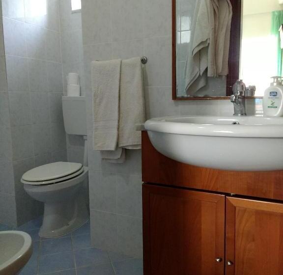 חדר אקונומי, Casa Nicola