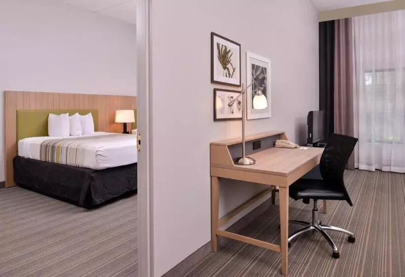 Sviitti, Country Inn & Suites By Radisson Raleighdurham Airport Nc