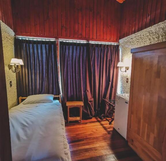 Семейный Номер, Hacienda Tres Lagos