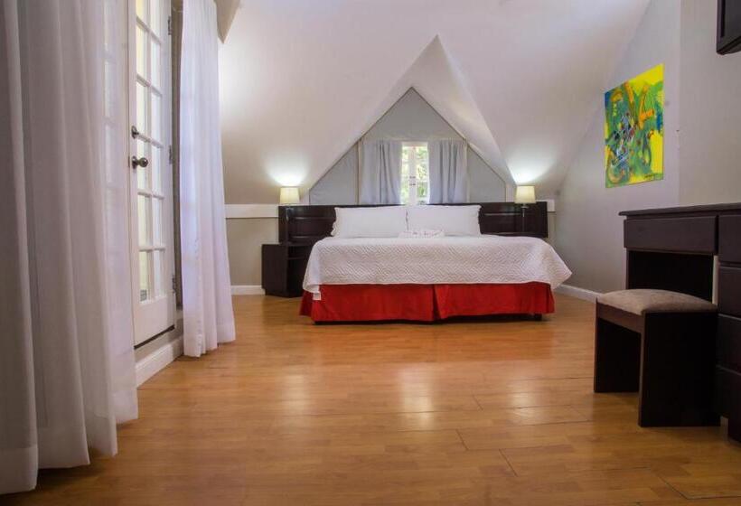 اتاق لوکس با بالکن و چشمانداز دریا, Hillview At Mystic Ridge