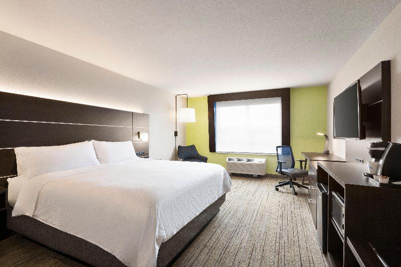 غرفة قياسية سرير كينج لذوى الإحتياجات الخاصة, Holiday Inn Express & Suites Sarasota East, An Ihg
