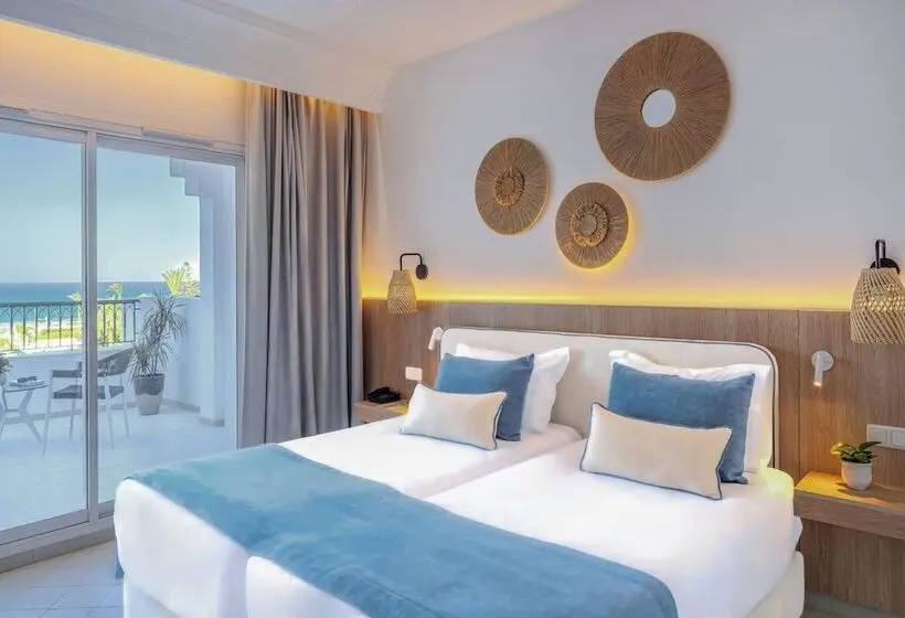 デラックスの4人部屋, Meliá El Mansour Mahdia