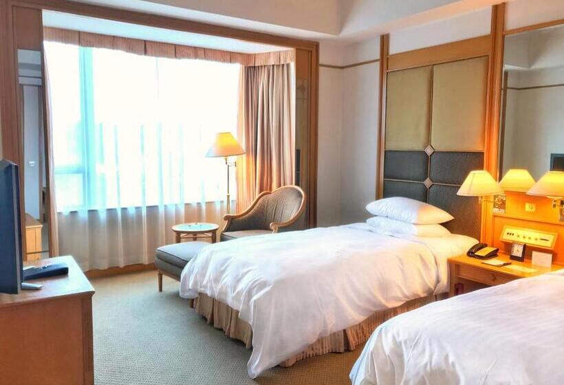 套房, New World Shunde