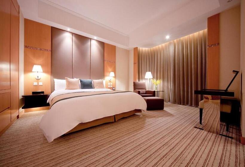 キングサイズベッドのエクゼクティブルーム, New World Shunde