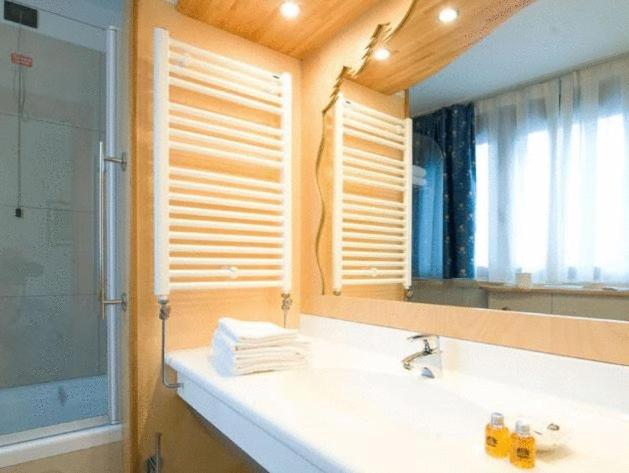 バルコニー付スタンダード４ベッドルーム, Rivè   Complesso Turistico Campo Smith