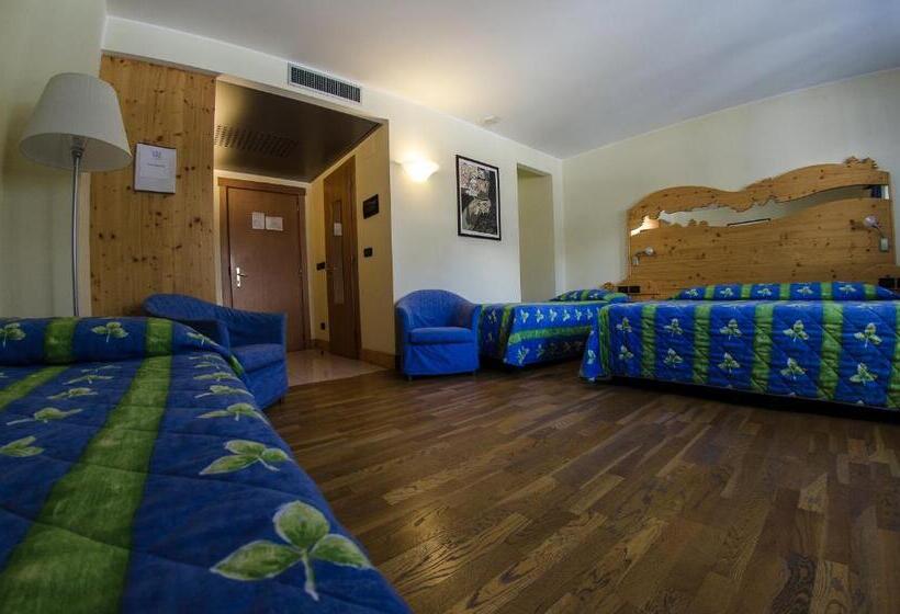 スタンダード４人部屋, Rivè   Complesso Turistico Campo Smith