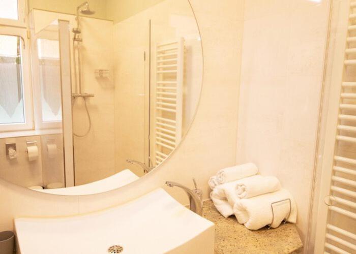 スタンダード４人部屋, Historia