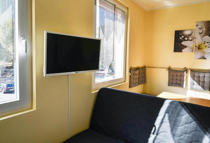 １ベッドルームアパートメント, Historia