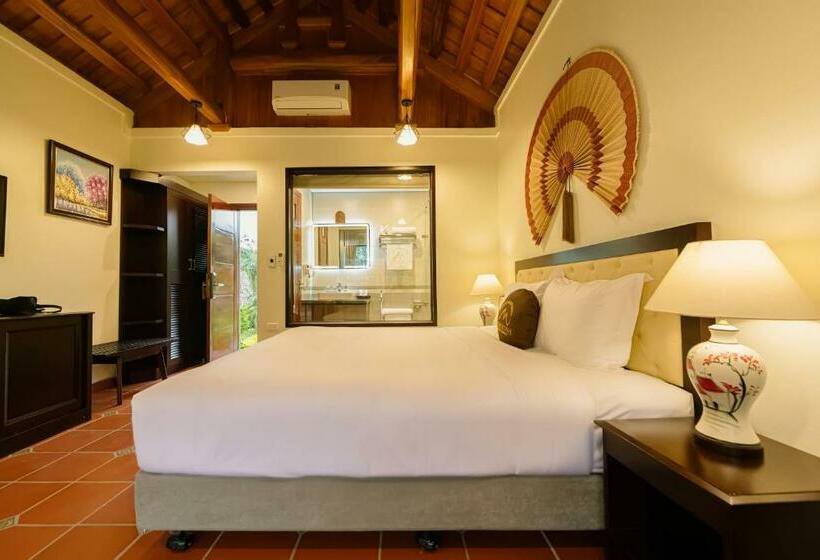 اتاق لوکس با چشم‌انداز دریاچه, Memorina Ninh Binh Resort