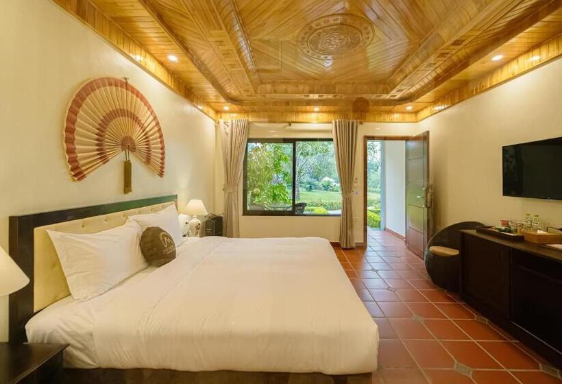 اتاق لوکس با چشم‌انداز باغ, Memorina Ninh Binh Resort