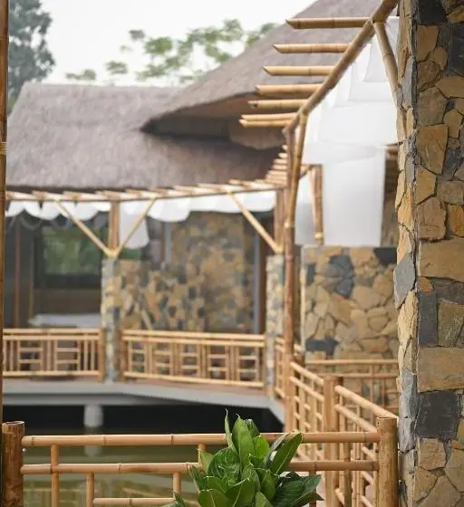 سوئیت پرزیدنت, Memorina Ninh Binh Resort